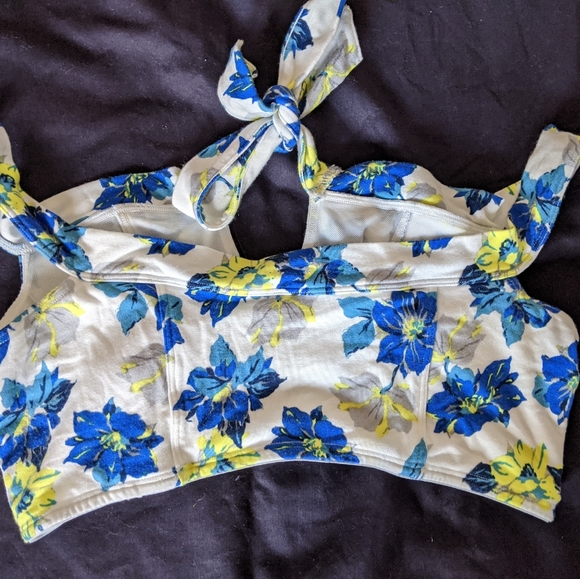 Intimately Free floral print crop top XS - Picture 2 of 5